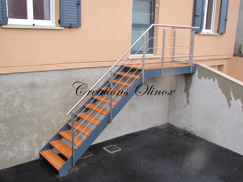 escalier exterieur metal