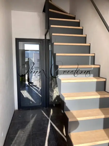 Escalier quart tournant m&eacute;tal et bois